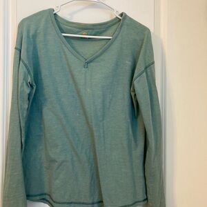 Green Long Sleeve V-Neck Shirt